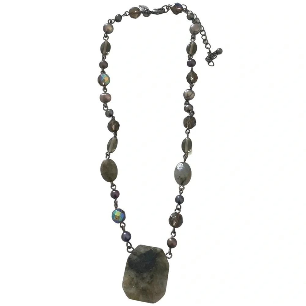 Is Sophia rare labradorite pearls and glass necklace pendant genuine gemstones - Picture 9 of 9